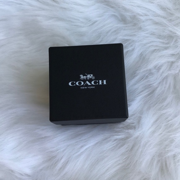 Sold 🛑🛑Coach women’s perry watch 36mm - Picture 4 of 8